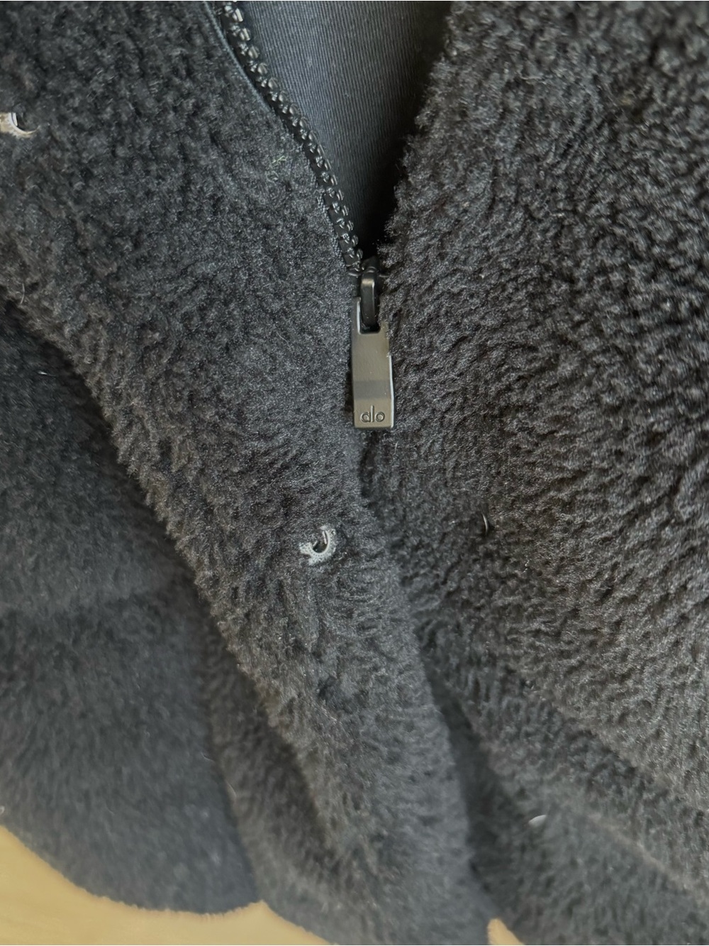 ALO Yoga Black Sherpa Cropped Jacket - Picture 5 of 10